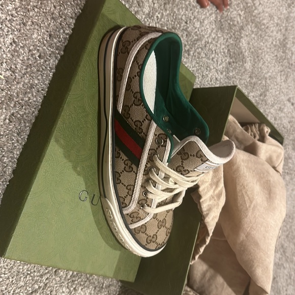 Gucci sneakers size 41 - Picture 2 of 4